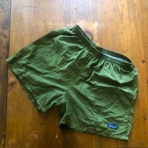 Men’s Patagonia baggies size L